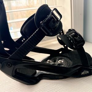 Salomon Black Snowboard Bindings